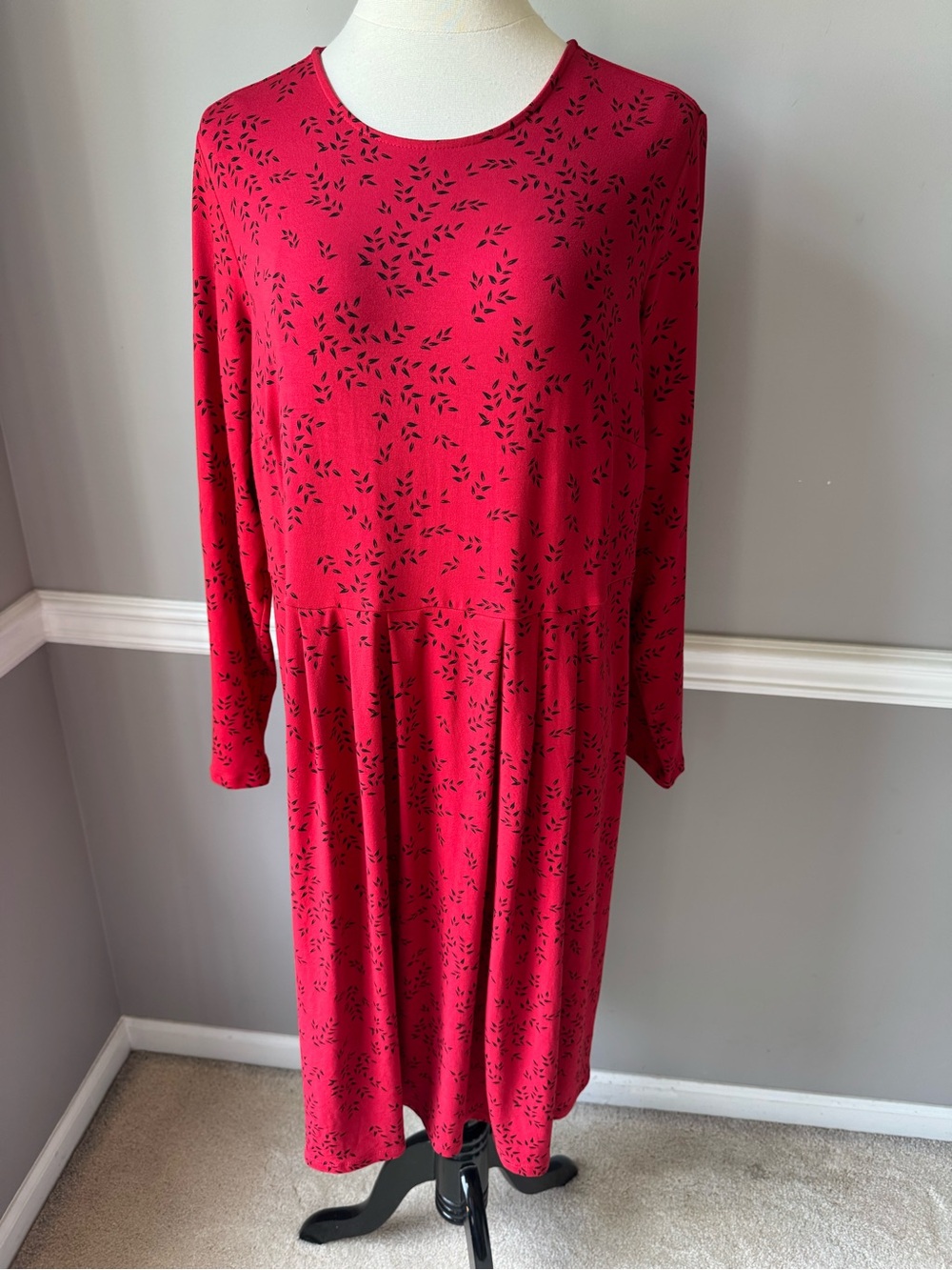 J. Jill Red Long-Sleeve Midi Dress with Black Leaf Print